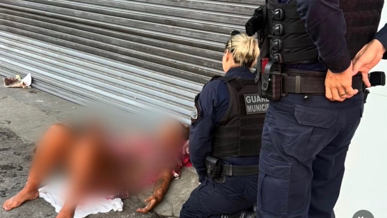 Mulher em trabalho de parto é socorrida pela GCM na Av. Presidente Dutra, em Mossoró