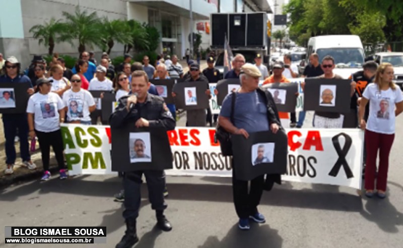 PMs sÃ£o alvo de sindicÃ¢ncia por participar de protesto por morte de policiais