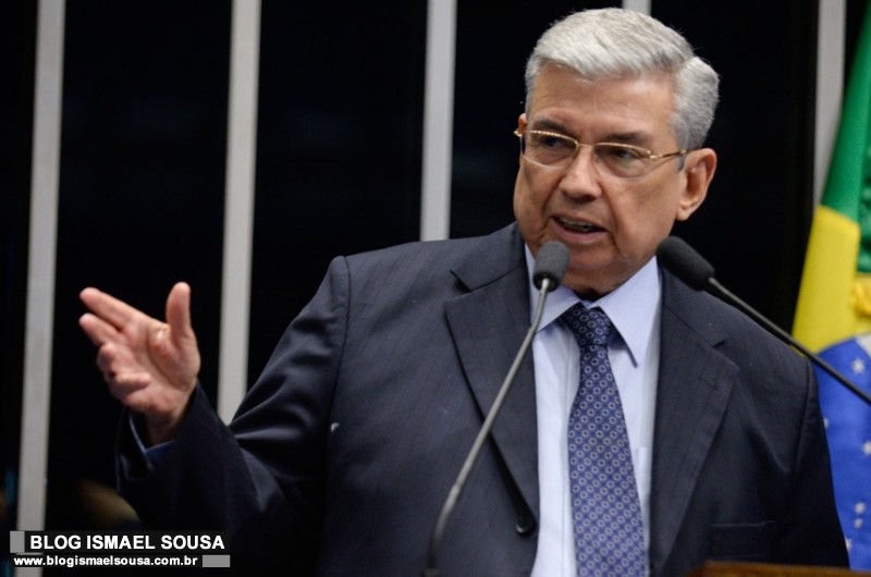 Jurássico Garibaldi quer voltar para a política e mira o Senado
