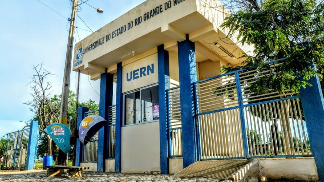 URGENTE: Uern suspende aulas presenciais por tempo indeterminado