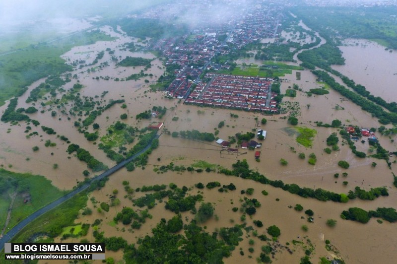 Bolsonaro edita MP que libera R$ 200 milhões para reconstrução de rodovias destruídas pelas chuvas