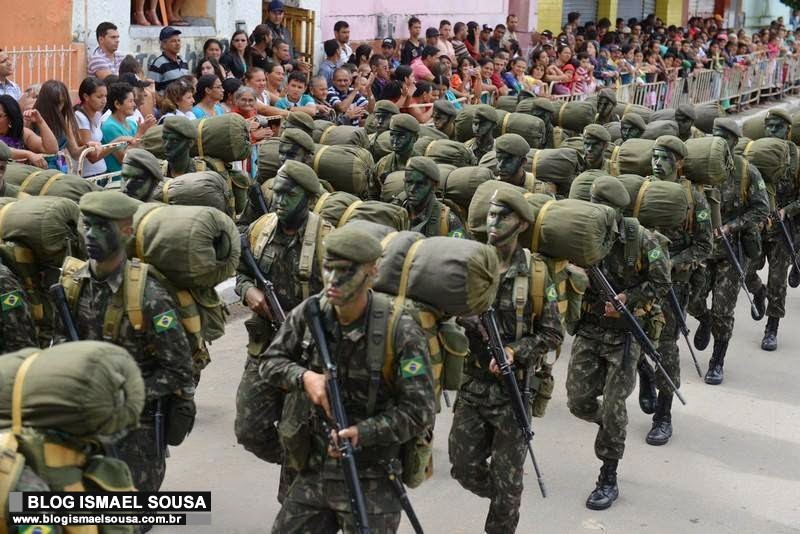 ApÃ³s ataque contra Bolsonaro, CÃºpula do ExÃ©rcito convoca reuniÃ£o de emergÃªncia