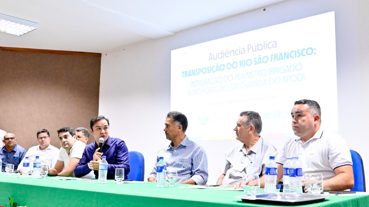Proposto por Neilton, transposição do Rio São Francisco é debatida durante audiência em Apodi