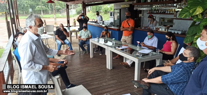 General Girão participa de reunião com o setor produtivo de Tibau do Sul