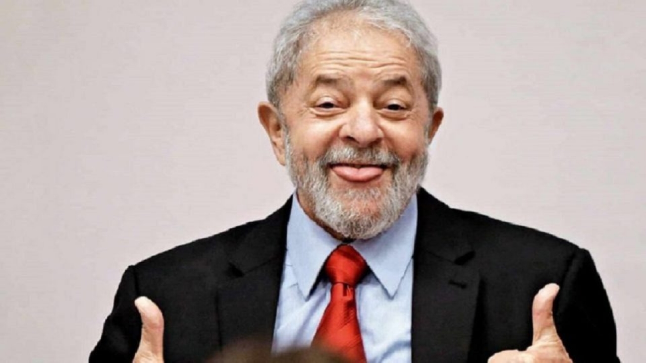 A maior oposição ao Lula é sua própria língua
