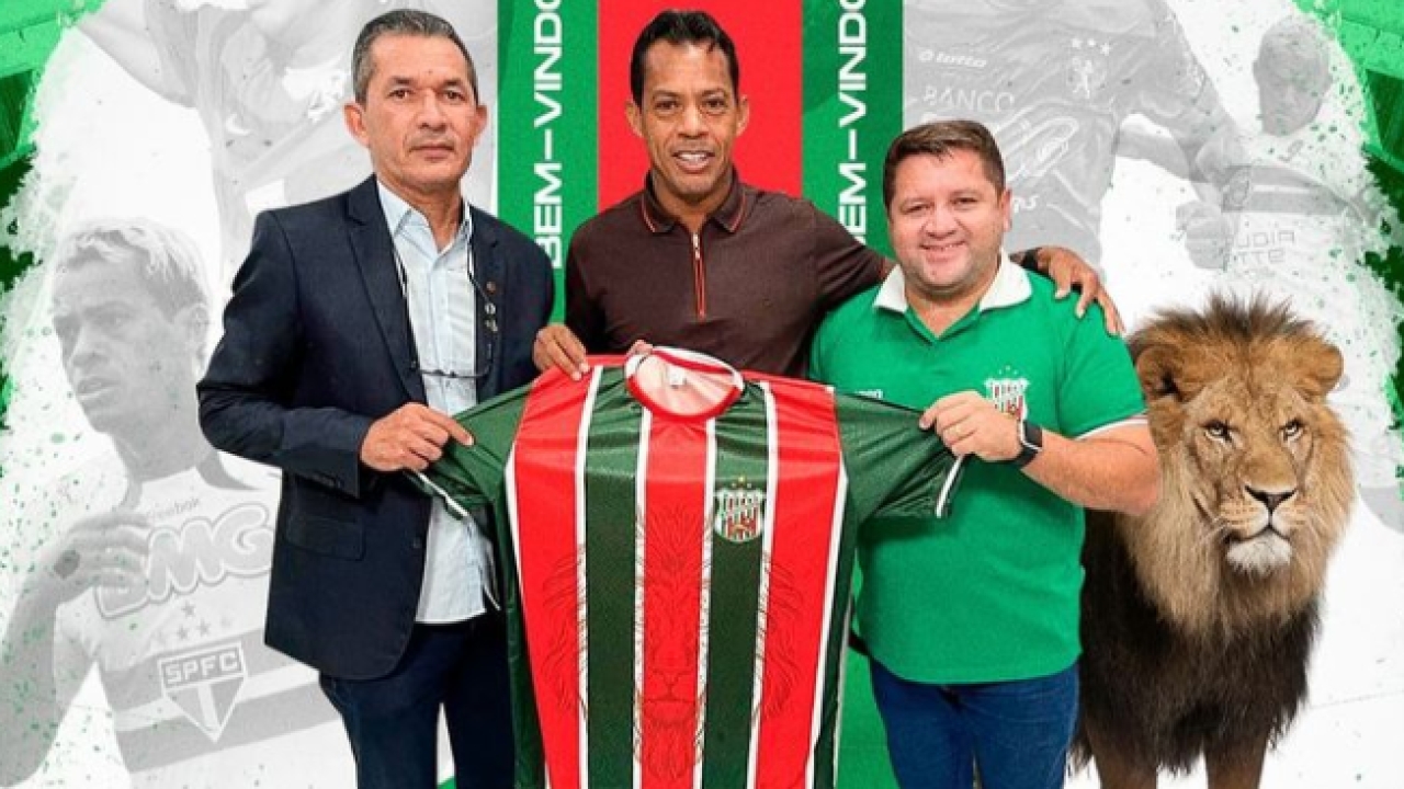 Baraúnas anuncia Marcelinho Paraíba como novo técnico