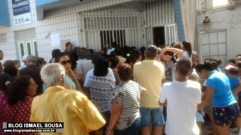 Dia D de vacinaÃ§Ã£o contra a gripe Ã© marcado por filas, confusÃ£o e falta de vacinas em MossorÃ³