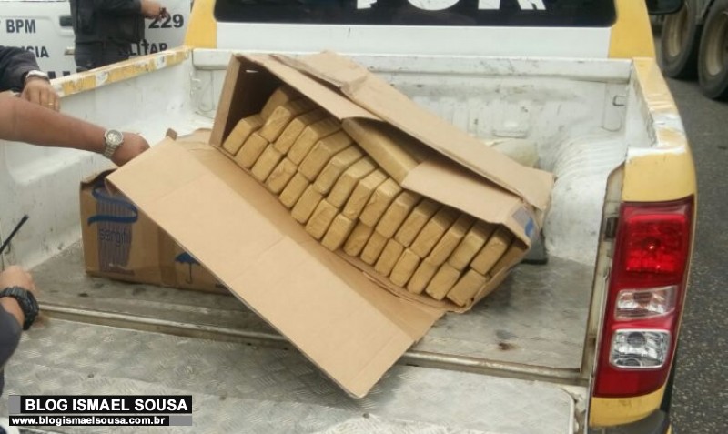 PolÃ­cia encontra grande quantidade de maconha em carro que se envolveu em acidente na BR-304