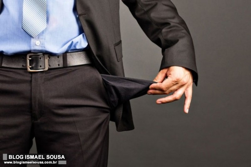 Servidores do RN irÃ£o passar o Natal e Ano Novo de bolsos vazios