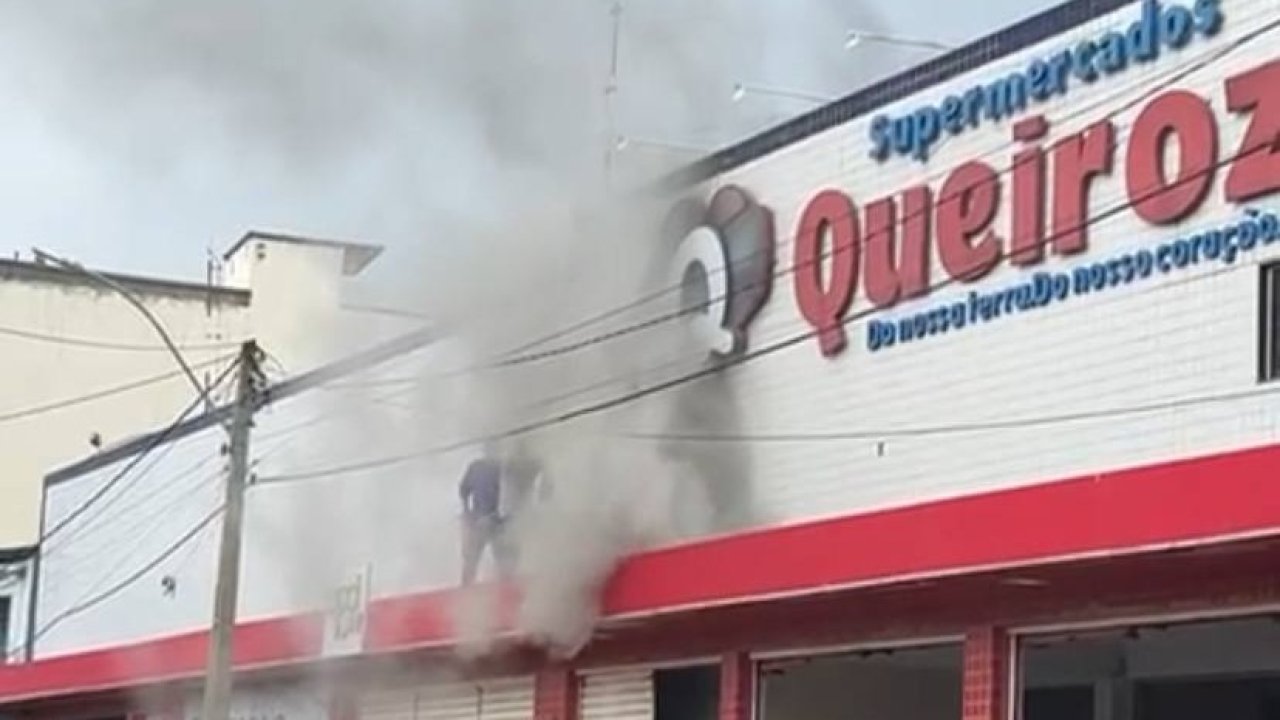 Incêndio atinge supermercado da Rede Queiroz em Baraúna