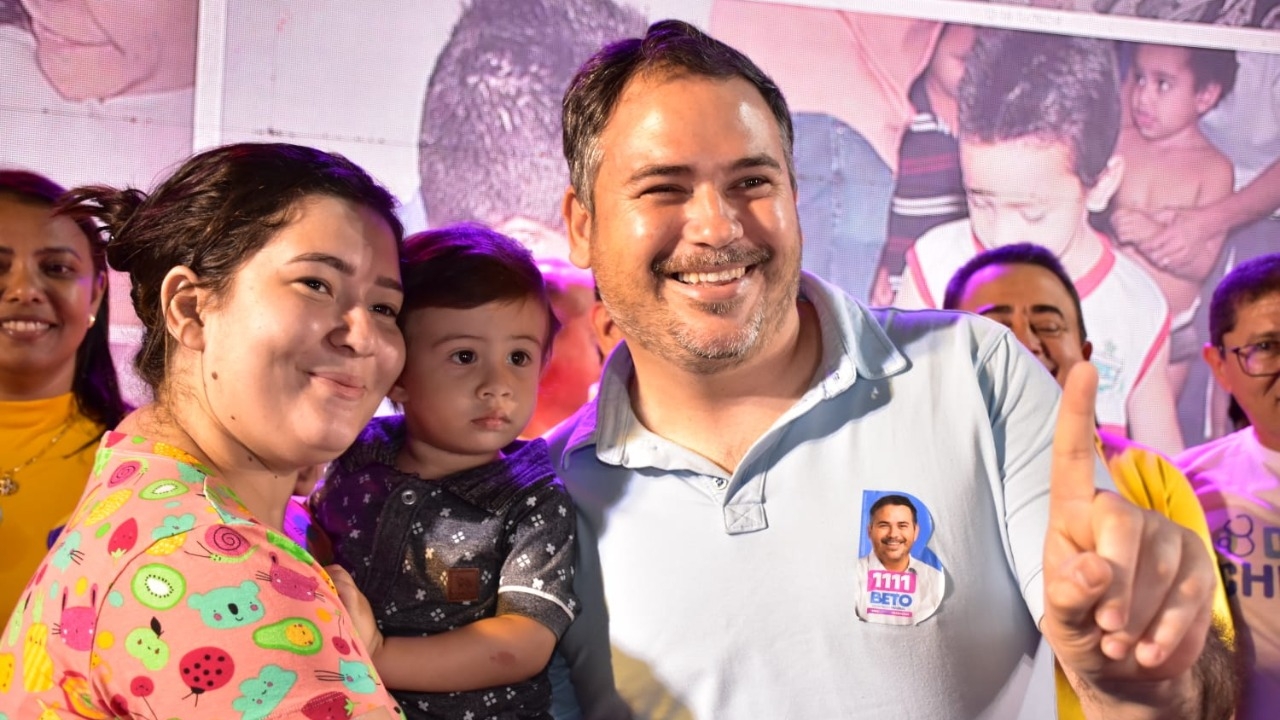 Beto pulou uma fogueira grande