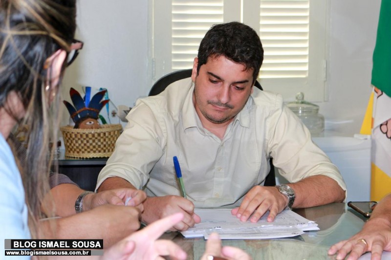 Prefeito de Apodi anuncia concurso para 2019 com vagas para nÃ­vel mÃ©dio e superior