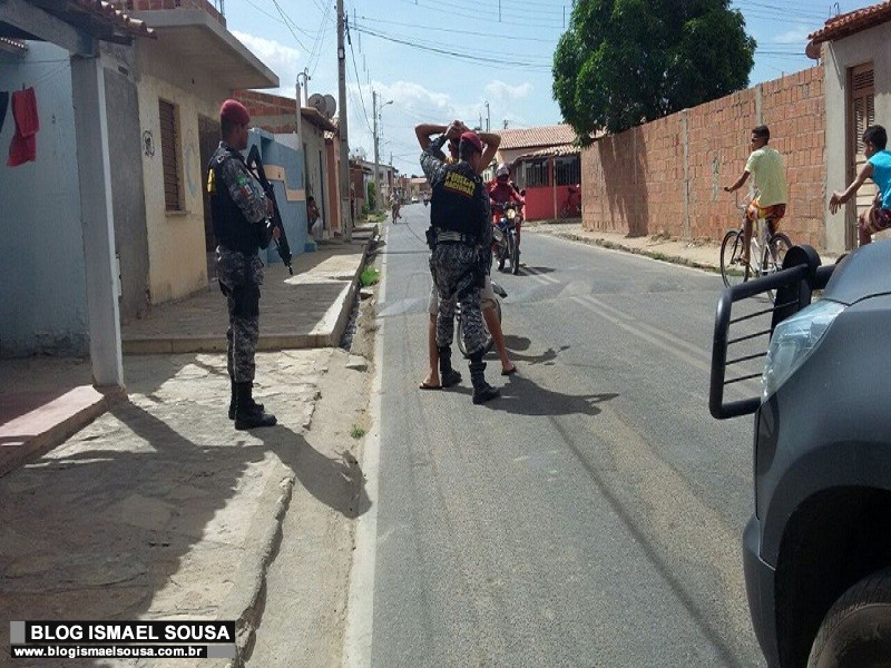 Bairros de MossorÃ³ recebem patrulhamento da ForÃ§a Nacional