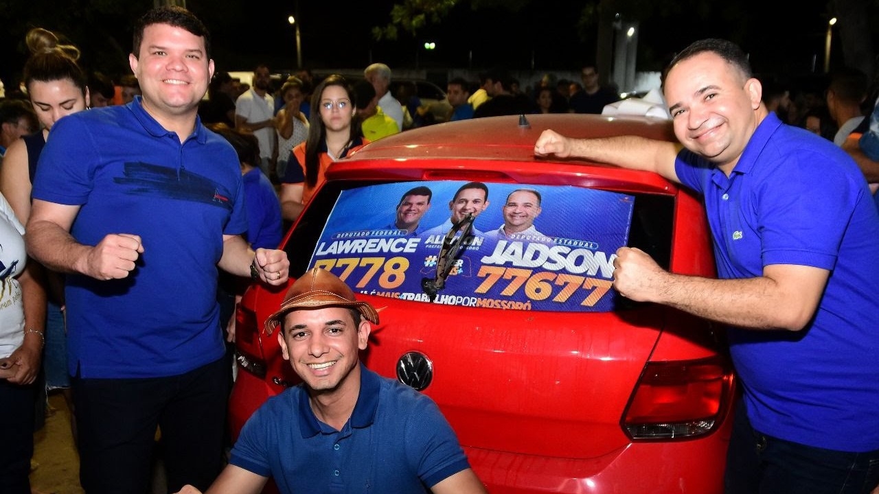 Jadson inicia campanha com adesivaço na madrugada e caminhada no Planalto