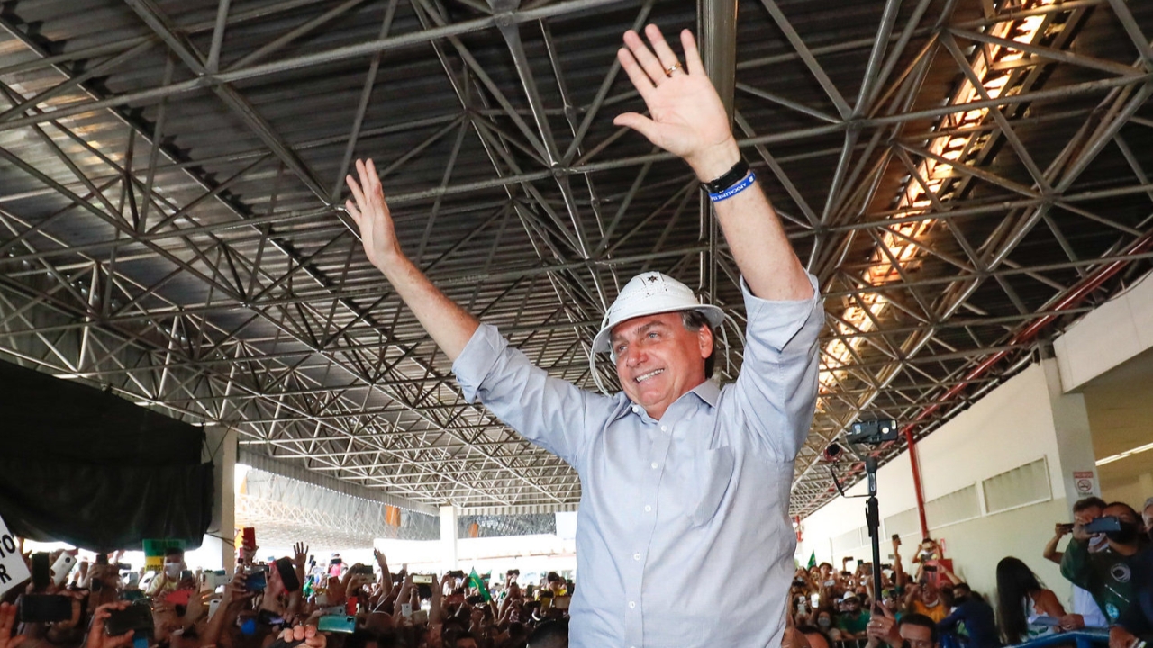 Instituto Veritá: Bolsonaro tem 51,4%, e Lula tem 48,6%, diz pesquisa