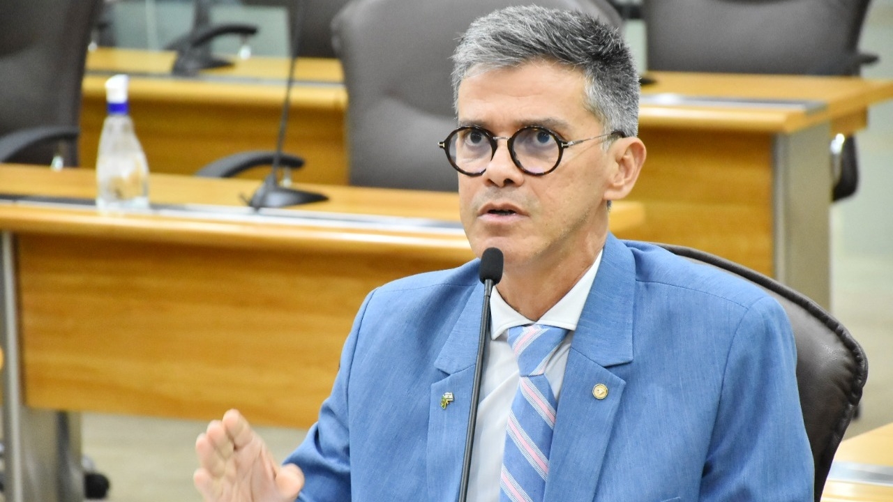Coronel Azevedo dispara: "Lula é cachaceiro, desordeiro, vagabundo e preguiçoso"