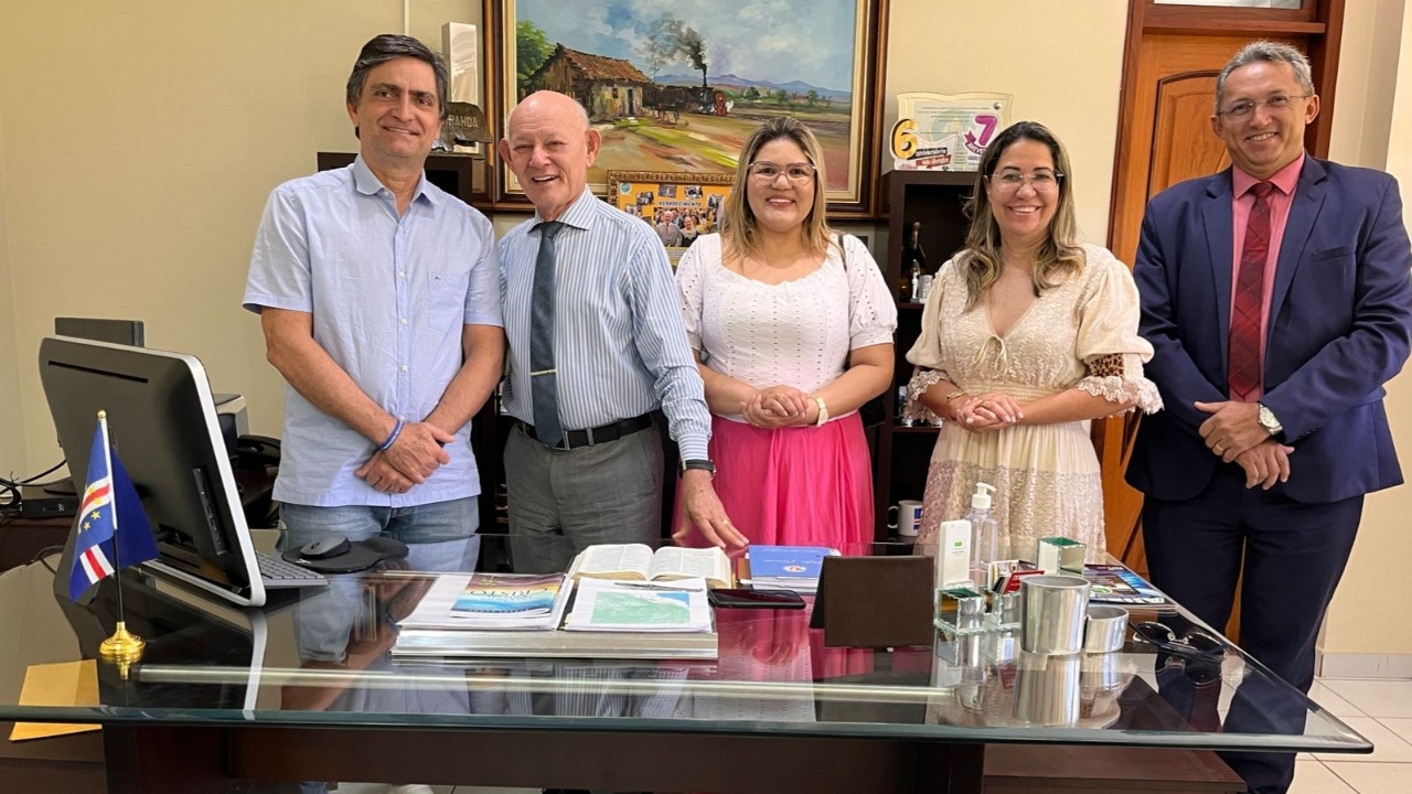 Zeni Araújo se destaca como liderança evangélica e pré-candidata a vereadora pelo PL