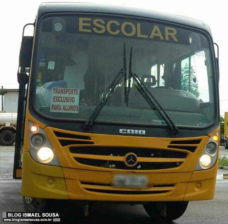 PRF flagra uso indevido de Ã´nibus escolar a culto religioso