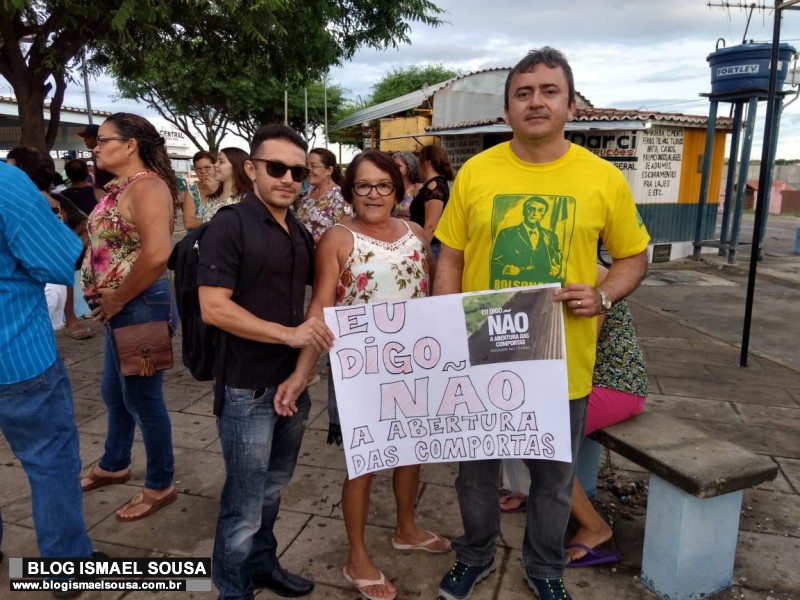 Dr. Daniel participa de protesto contra abertura das comportas da barragem de Jardim do SeridÃ³