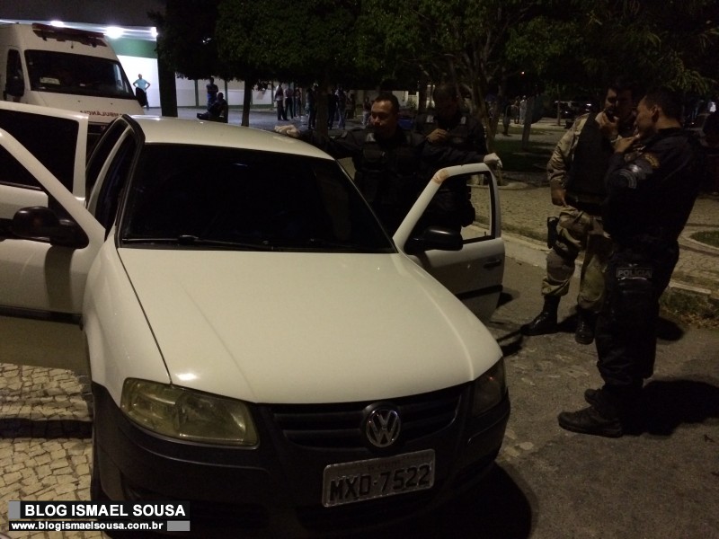 Jovens sÃ£o baleados quando tentavam comprar drogas em boca de fumo