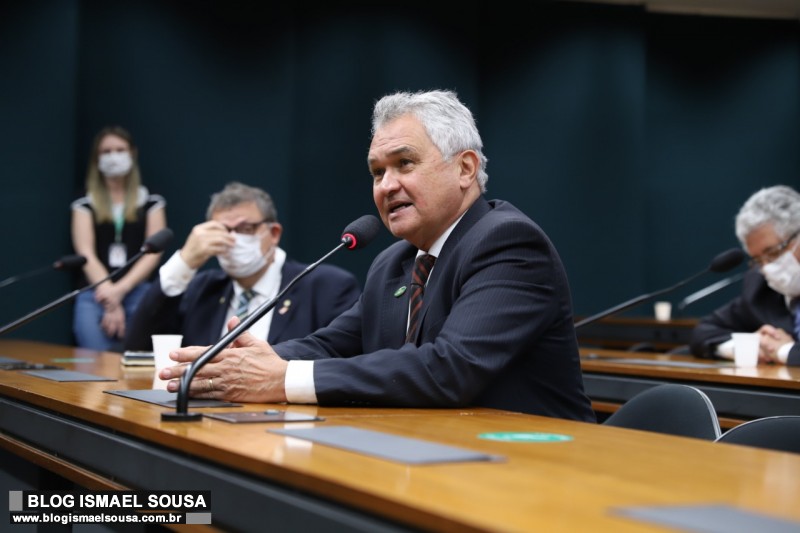 Alvo de críticas, General Girão afirma que gasta menos com alimentação que um funcionário da Câmara