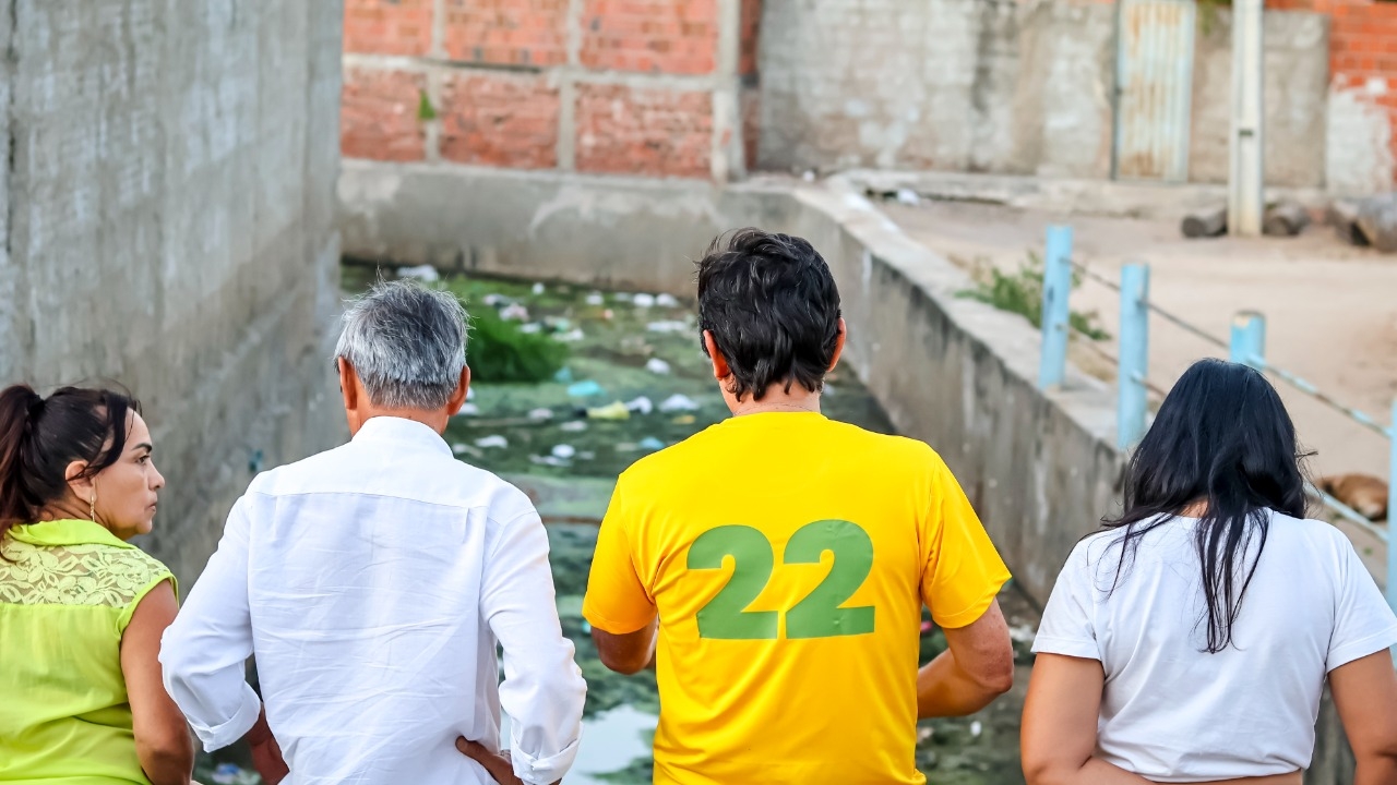 'IPTU abusivo e moradores enfrentando falta de serviços', relata Genivan em caminhada nos Teimosos