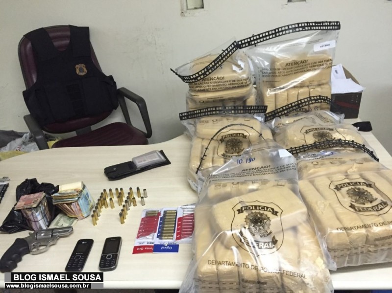 PF apreende 62 quilos de cocaÃ­na com caminhoneiro paulista na BR-304 em MossorÃ³