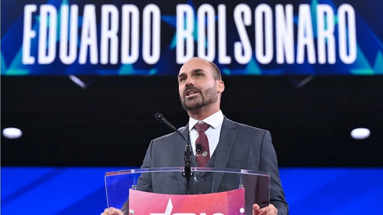 STF autoriza apuração que dá munição à tese de perseguição de Bolsonaro