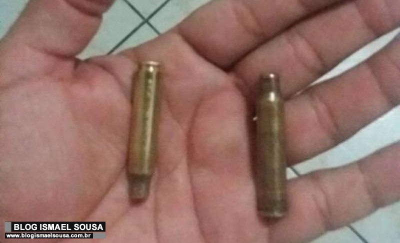 PolÃ­cia troca tiros com bandidos e evita assalto aos Correios de PendÃªncia
