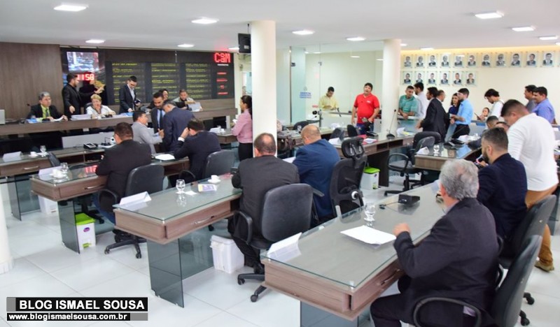 Covid-19: CÃ¢mara suspende expediente por 15 dias
