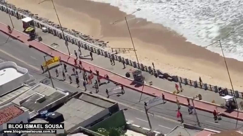 Protesto contra Bolsonaro reÃºne cerca de 30 pessoas em Natal