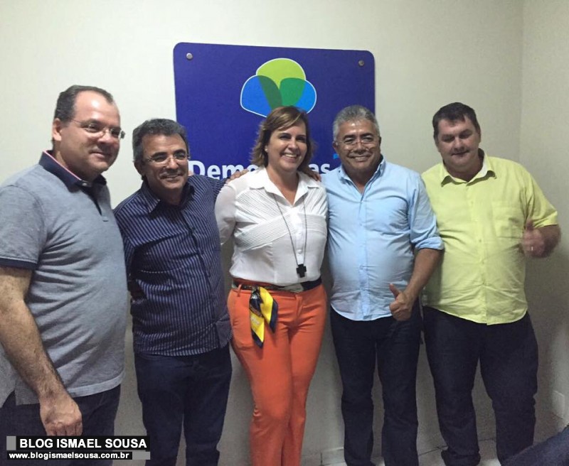 DEM de ClÃ¡udia Regina oficializa apoio Ã  candidatura de TiÃ£o Couto (PSDB)