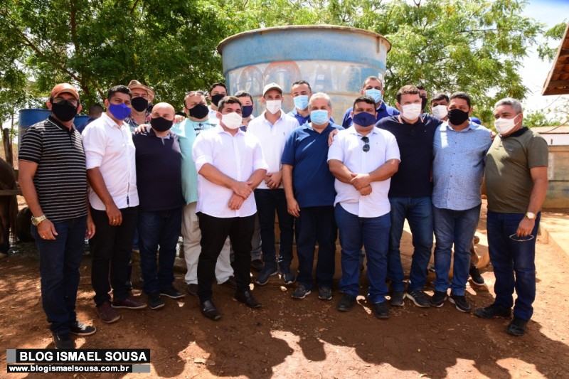 Prefeito reÃºne base de apoio durante agenda na zona rural de MossorÃ³