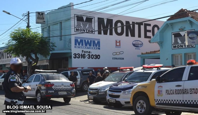 Forte aparato policial Ã© montado para acompanhar protesto de servidores na Prefeitura