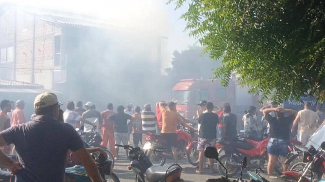 Incêndio atinge loja de eletroeletrônicos em Governador Dix-Sept Rosado