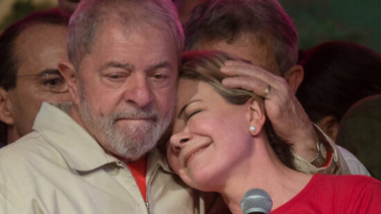 'Orçamento Secreto' vira 'emendas do relator' e 'escândalo' deve continuar no governo Lula