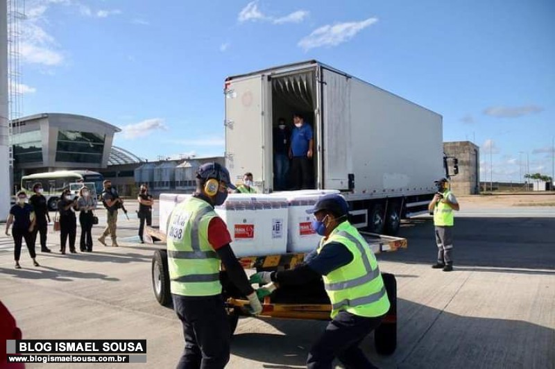 RN recebe mais de 74 mil doses da vacina Coronavac
