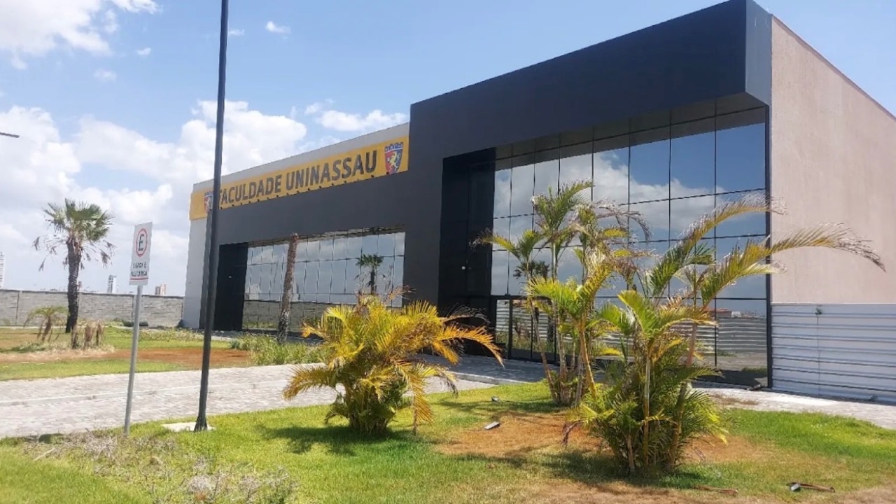 Preceptores denunciam atraso salarial na Uninassau Mossoró e cobram posicionamento da instituição