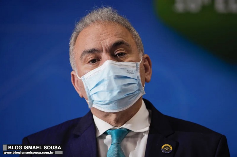 Não vacinados são maioria de internados com covid nas UTIs, admite Queiroga