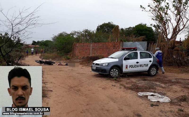 Homem Ã© morto enquanto trafegava de moto na antiga Favela do Tranquilim