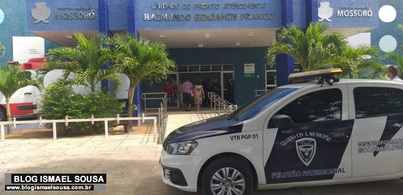 Homem Ã© morto e trÃªs sÃ£o baleados durante ataque a tiros em praÃ§a de MossorÃ³