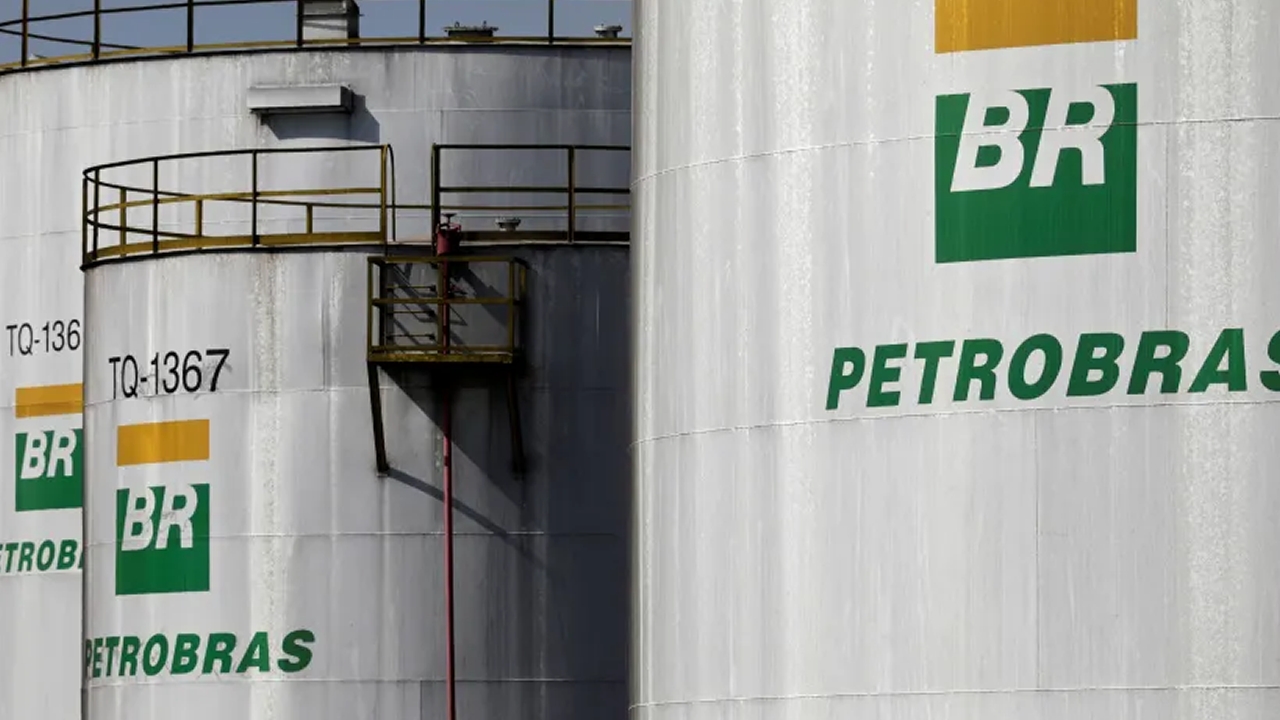 URGENTE: Petrobras reajusta gasolina em 5,18% e diesel em 14,26%