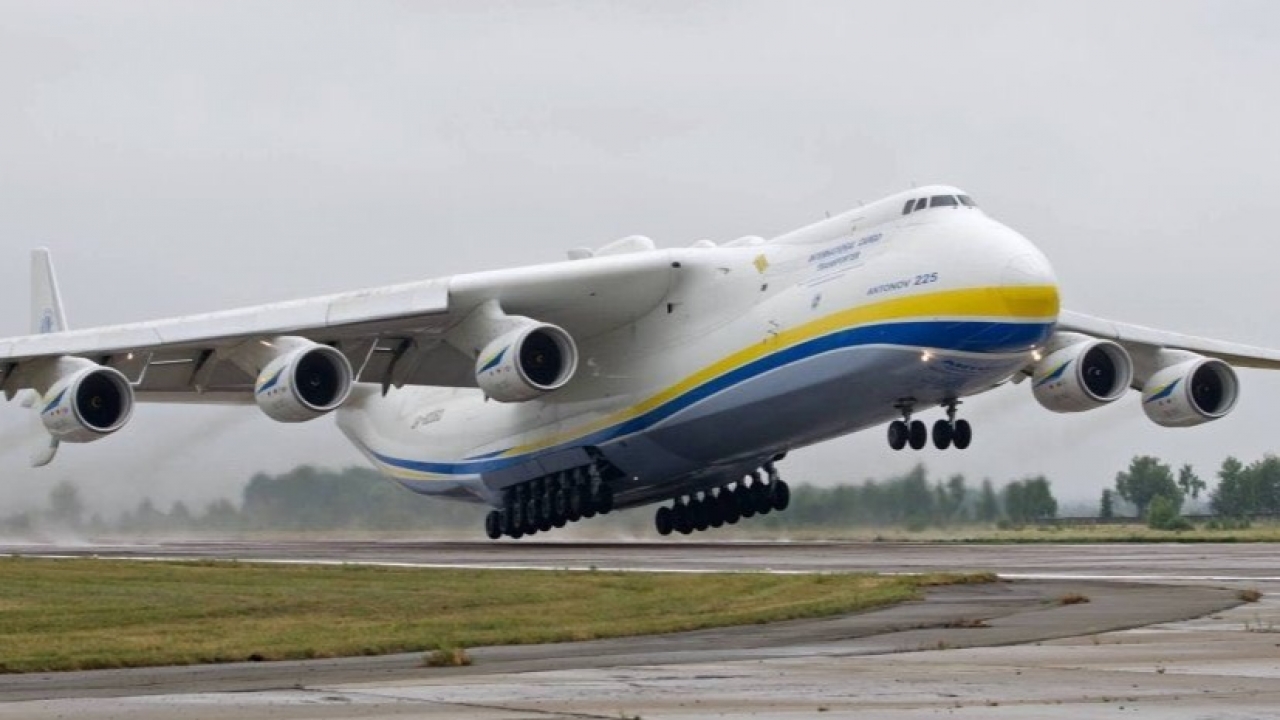 Ataque russo destrói o Antonov Mriya, maior avião do mundo 