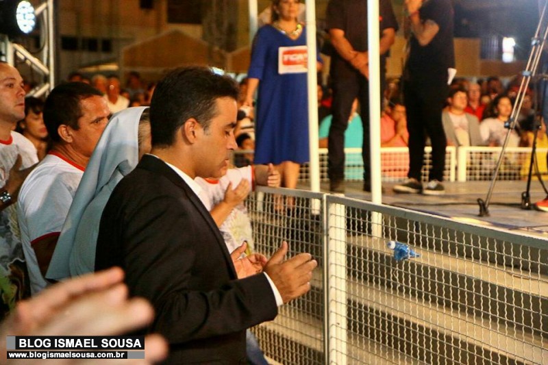 Prefeito justifica ausÃªncia na procissÃ£o de Santa Luzia: "seguindo orientaÃ§Ã£o mÃ©dica"