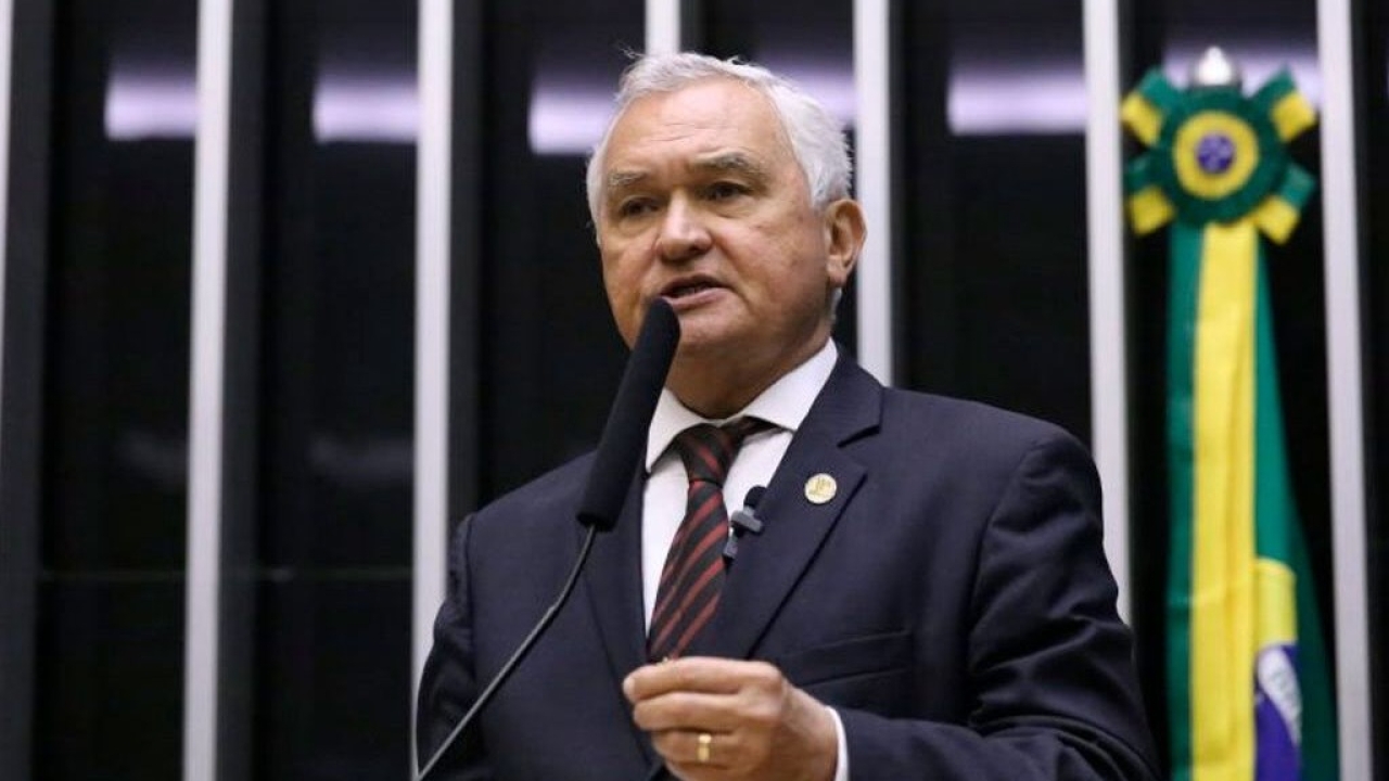 General Girão critica gestão de Fátima Bezerra e cobra providências diante da crise no RN