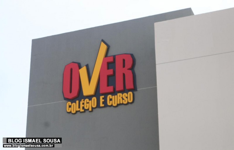 Over anuncia instalaÃ§Ã£o de turmas do ensino fundamental e mÃ©dio em MossorÃ³