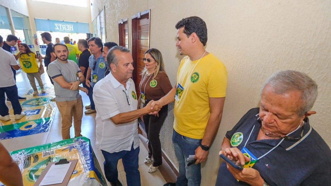 Consult: Rogério Marinho lidera pesquisa em Parnamirim