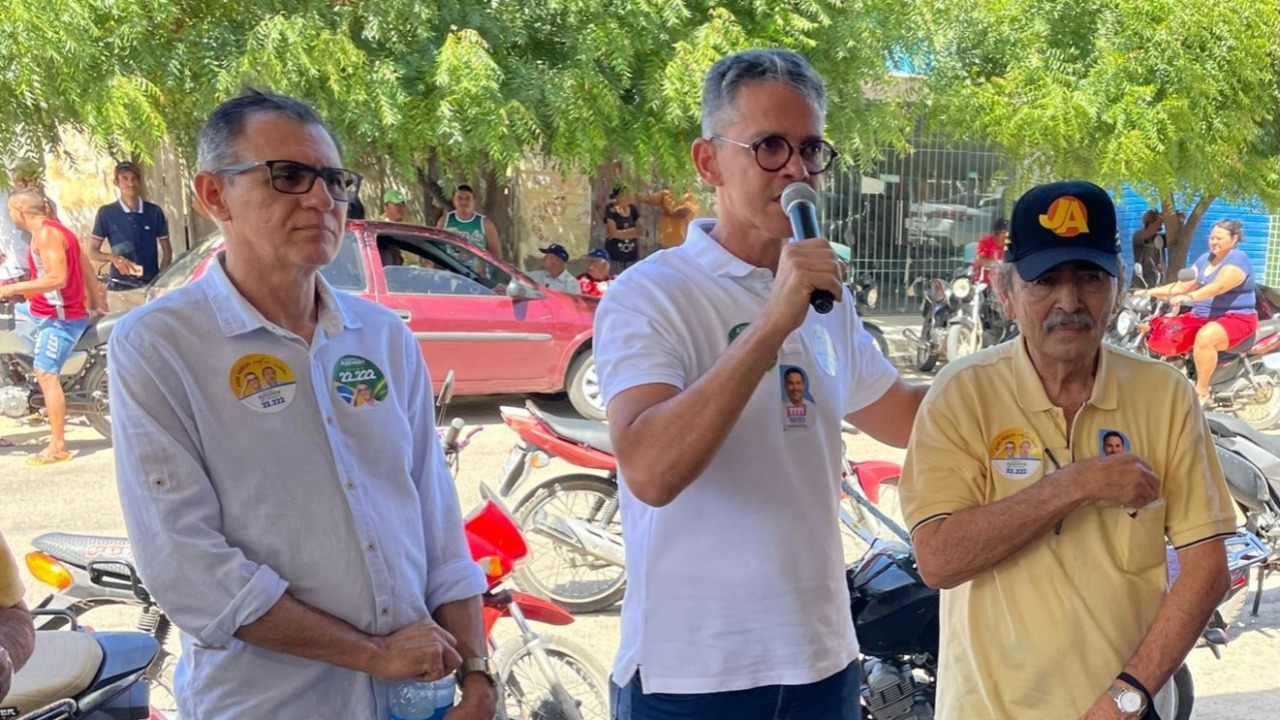 Coronel Azevedo recebe apoio do ex-deputado José Adécio para estadual