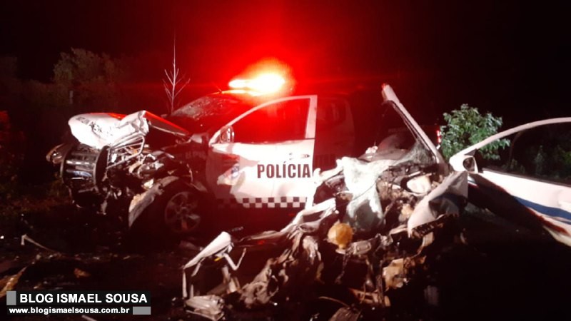 Grave acidente envolvendo viatura da PM e taxi entre Caraúbas e Governador