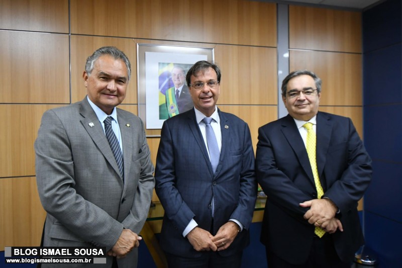 General Girão apresenta demandas do turismo potiguar ao ministro Gilson Machado